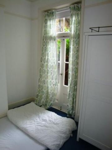 			GARDEN FLAT, 2 Bedroom, 1 bath, 1 reception Flat			 Honiton Road, QUEENS PARK